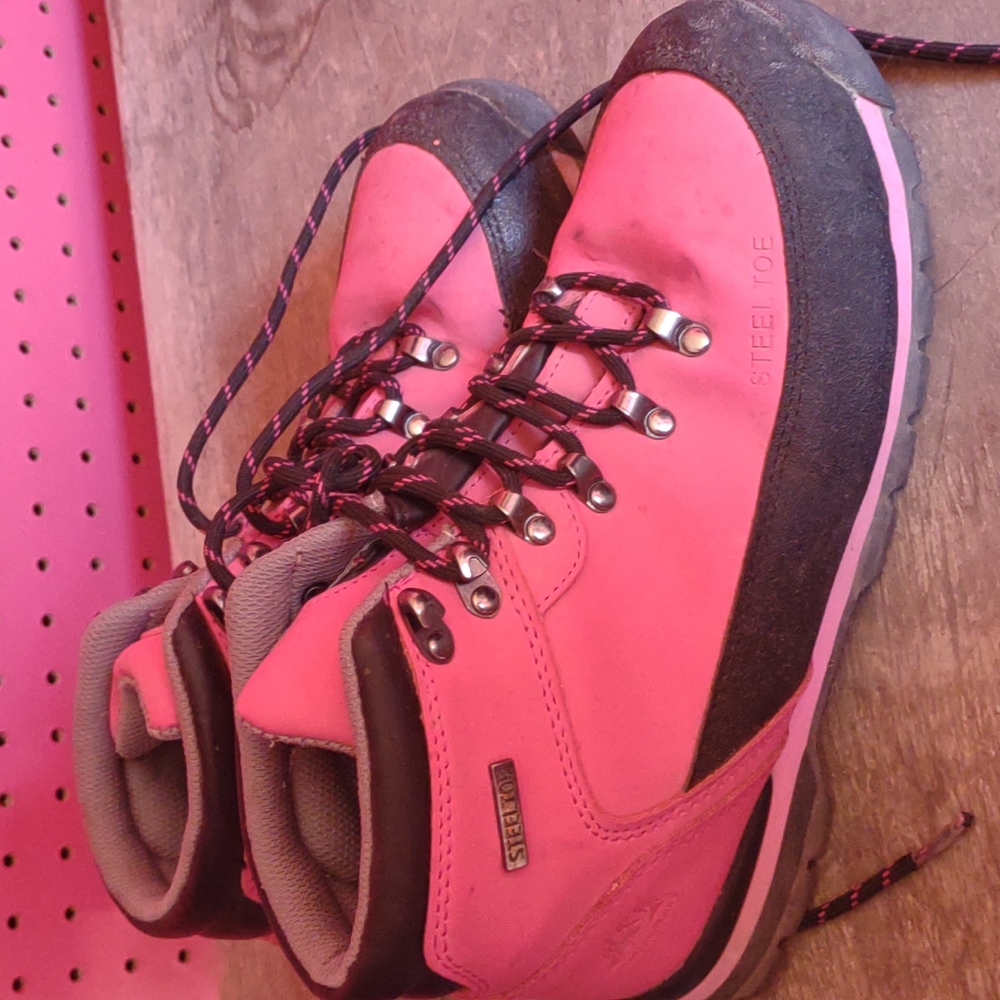 Pink Safety Boots Gem